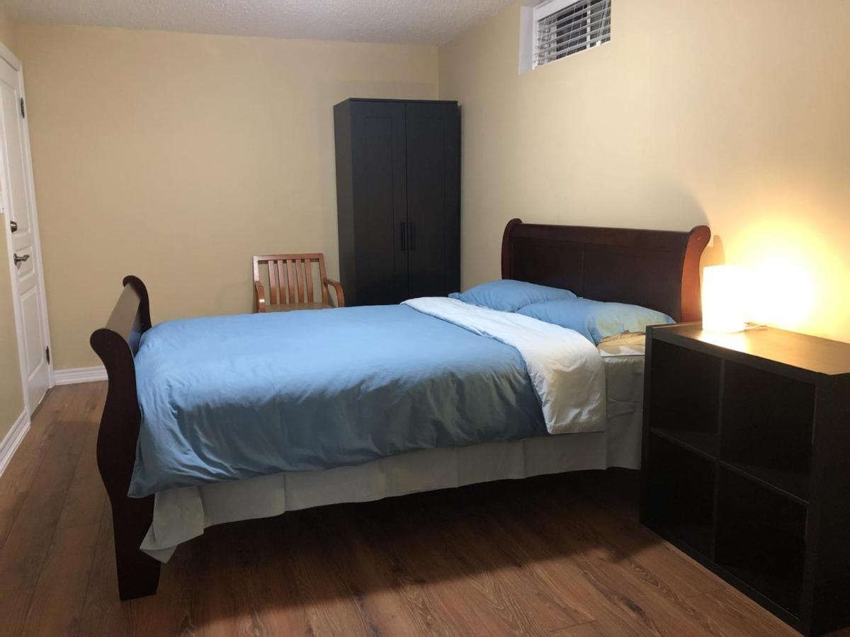 Spacious 2 Bedroom Guest Suite Τορόντο Εξωτερικό φωτογραφία