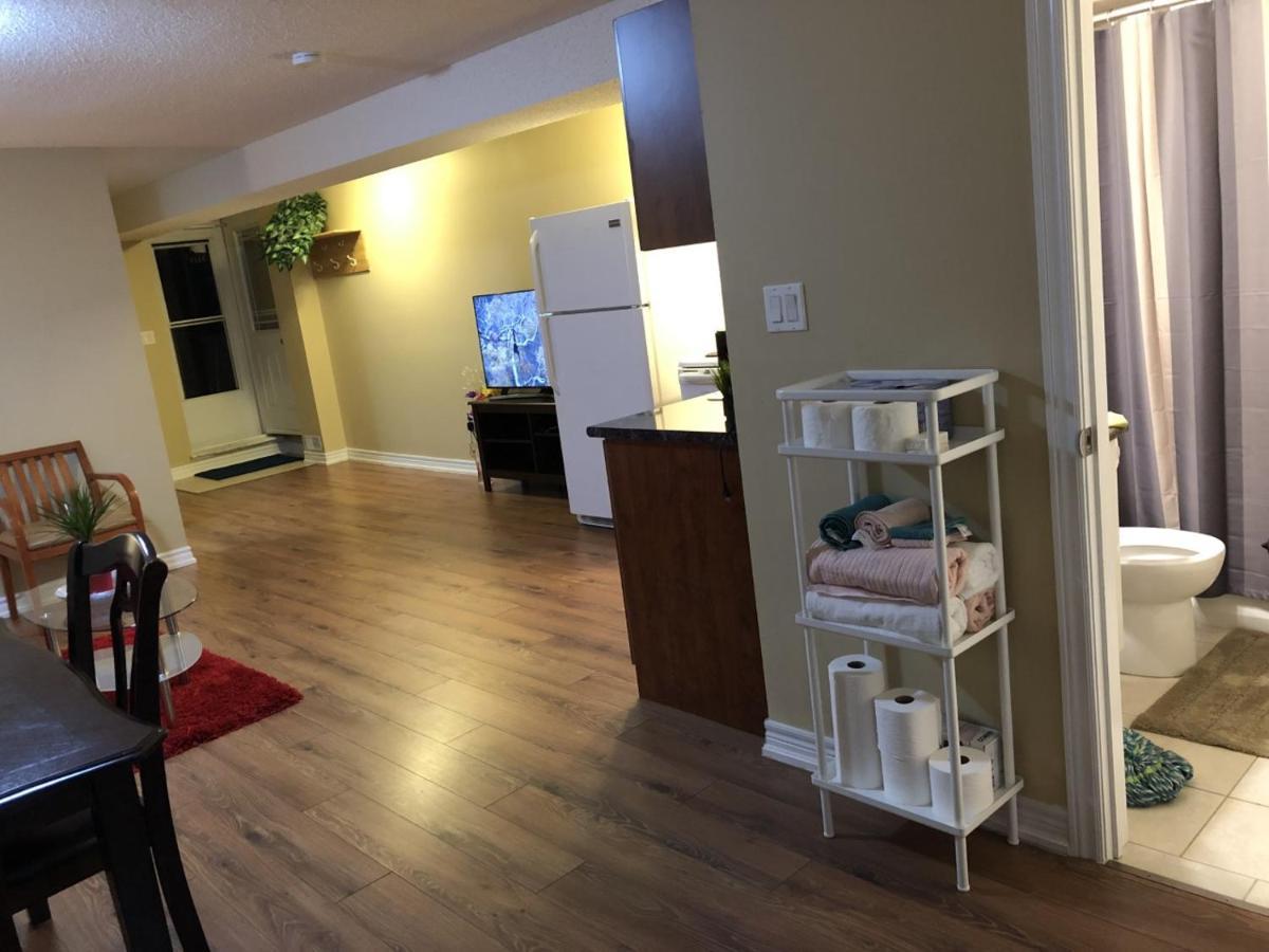 Spacious 2 Bedroom Guest Suite Τορόντο Εξωτερικό φωτογραφία
