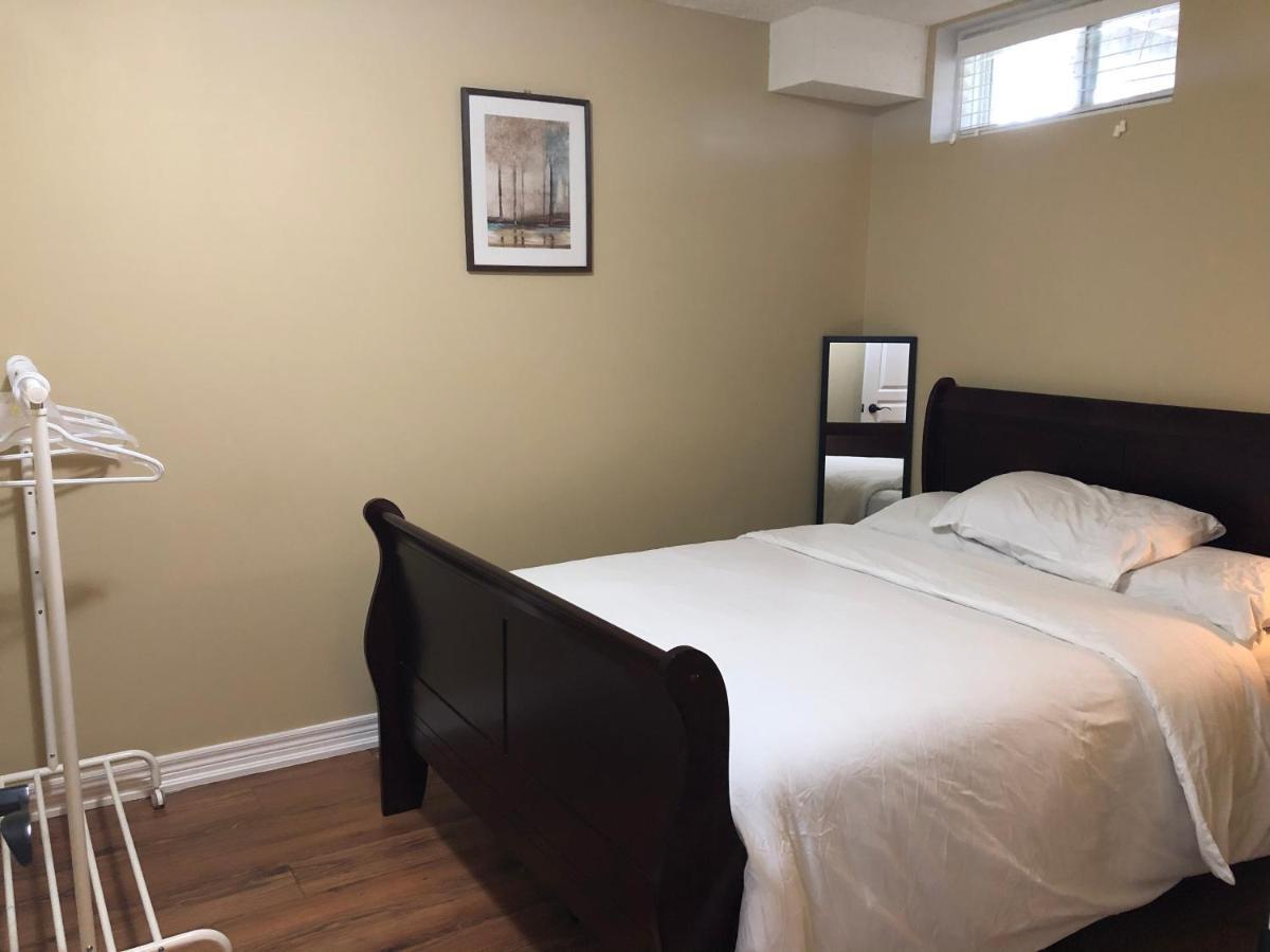 Spacious 2 Bedroom Guest Suite Τορόντο Εξωτερικό φωτογραφία