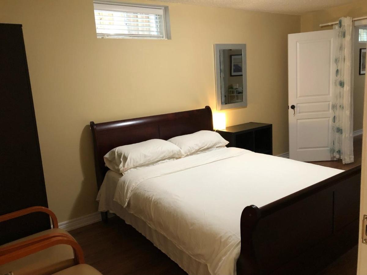 Spacious 2 Bedroom Guest Suite Τορόντο Εξωτερικό φωτογραφία