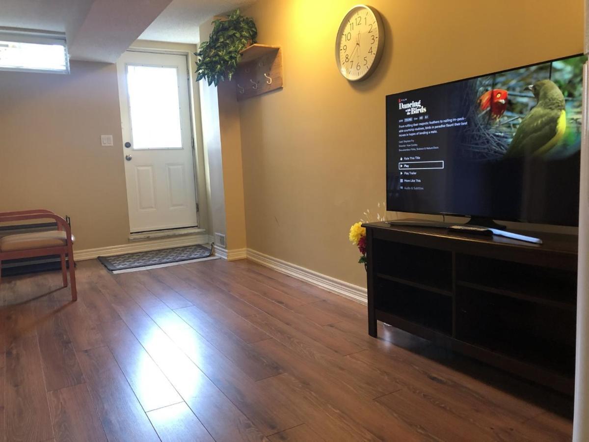 Spacious 2 Bedroom Guest Suite Τορόντο Εξωτερικό φωτογραφία